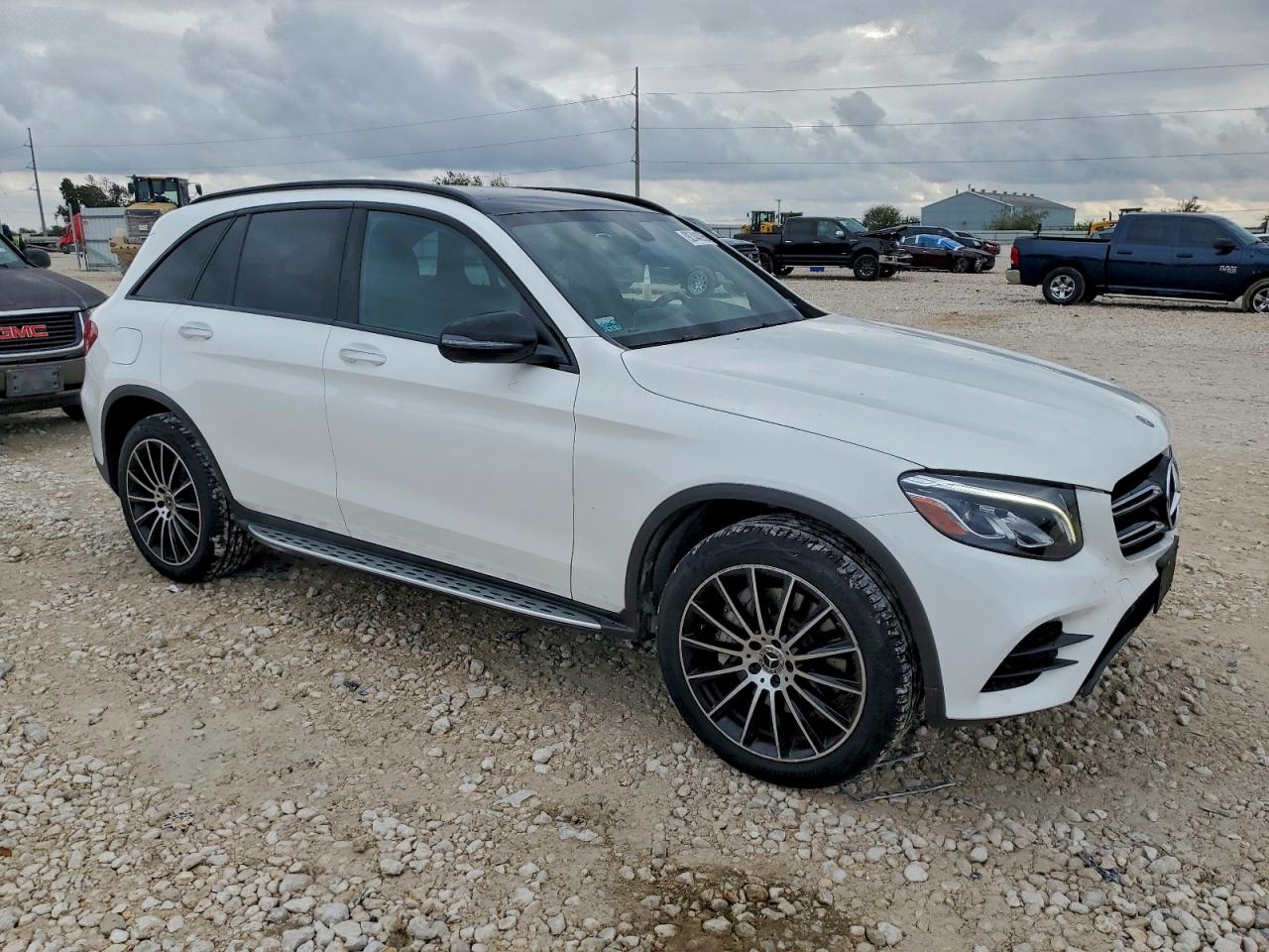 MERCEDES-BENZ GLC-CLASS 300