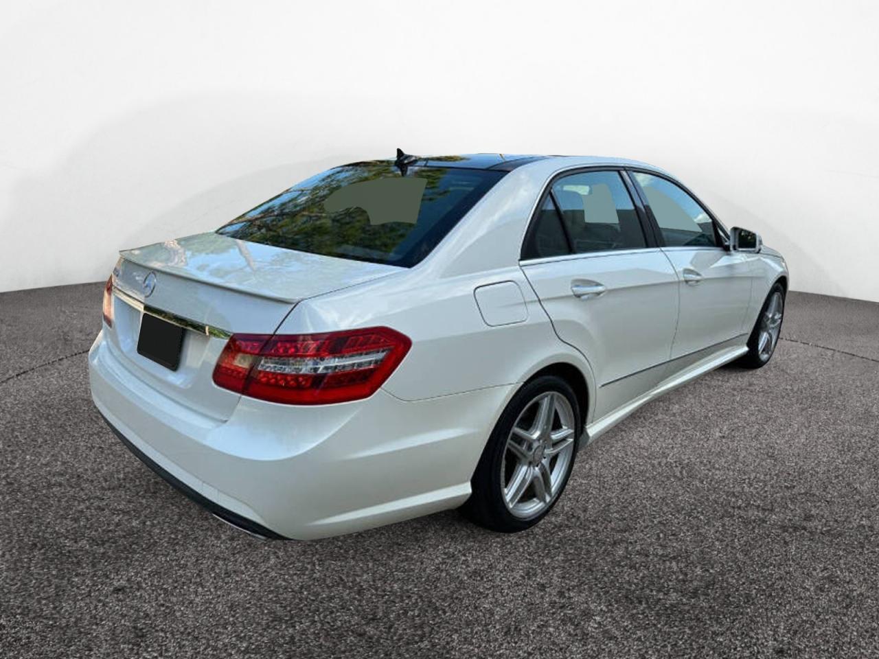 MERCEDES-BENZ E-CLASS 550