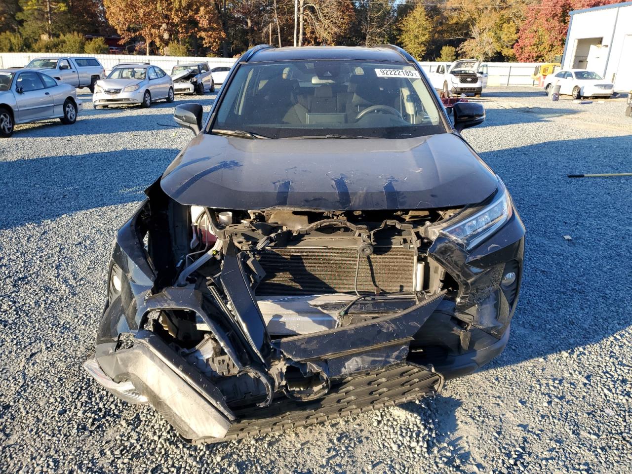 Lot #3308502050 2019 TOYOTA RAV4 XLE