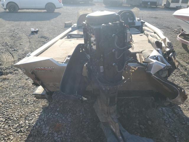 2001 TRACKER BOAT #3304632988