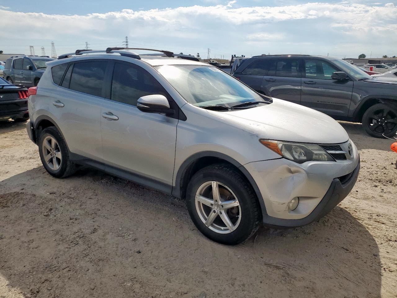 TOYOTA RAV4 XLE