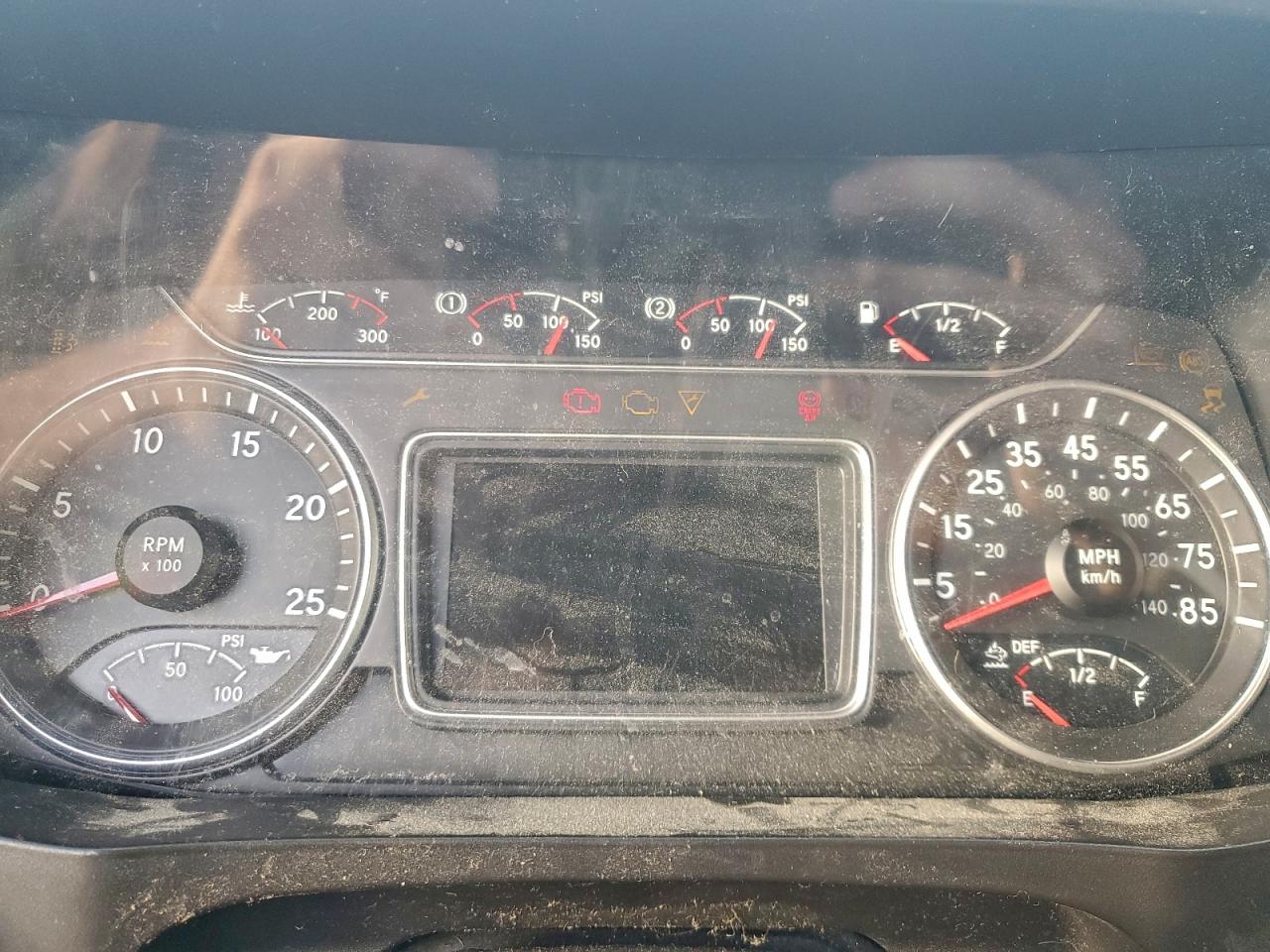 Lot #3302749054 2019 INTERNATIONAL LT625