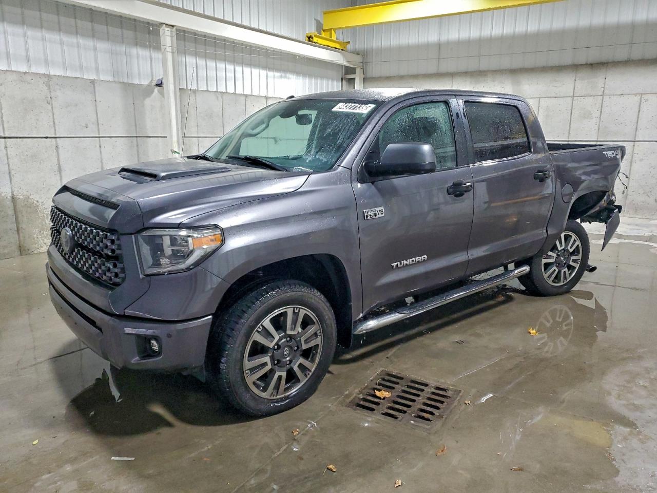 TOYOTA TUNDRA CREWMAX SR5