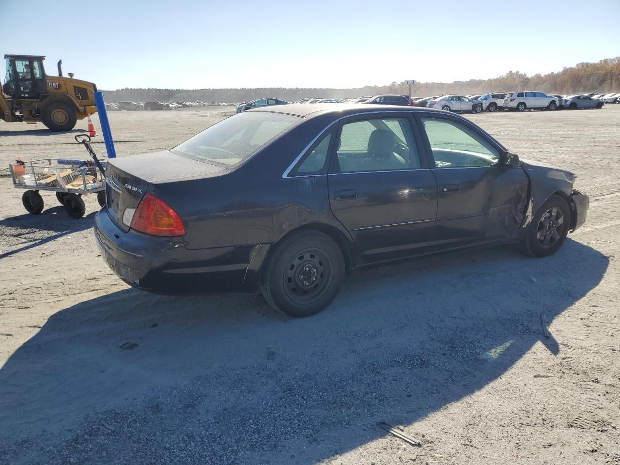 Lot #3287528999 2000 TOYOTA AVALON XL