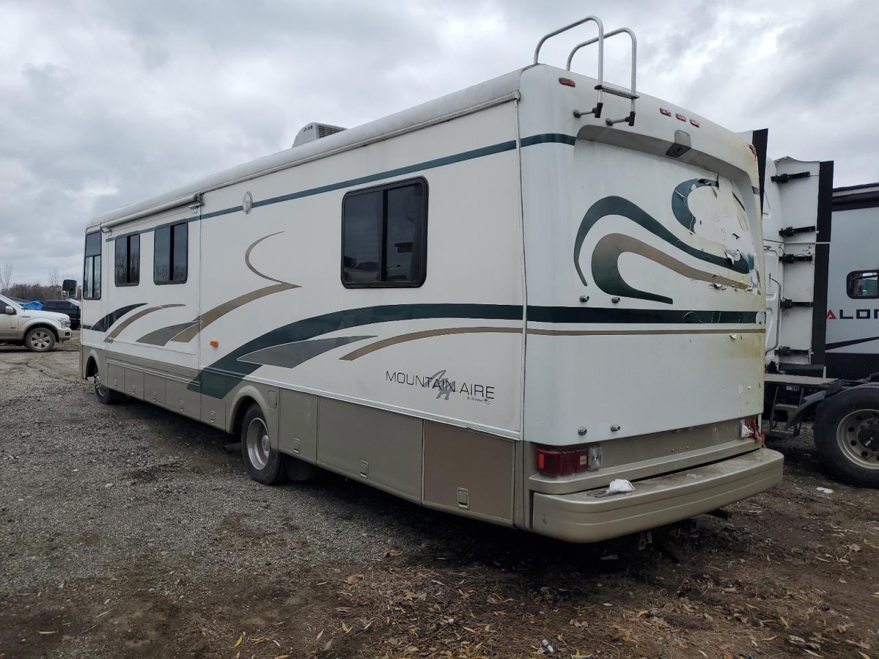 Lot #3286592198 2000 NDAR MOUNTIAN AIR