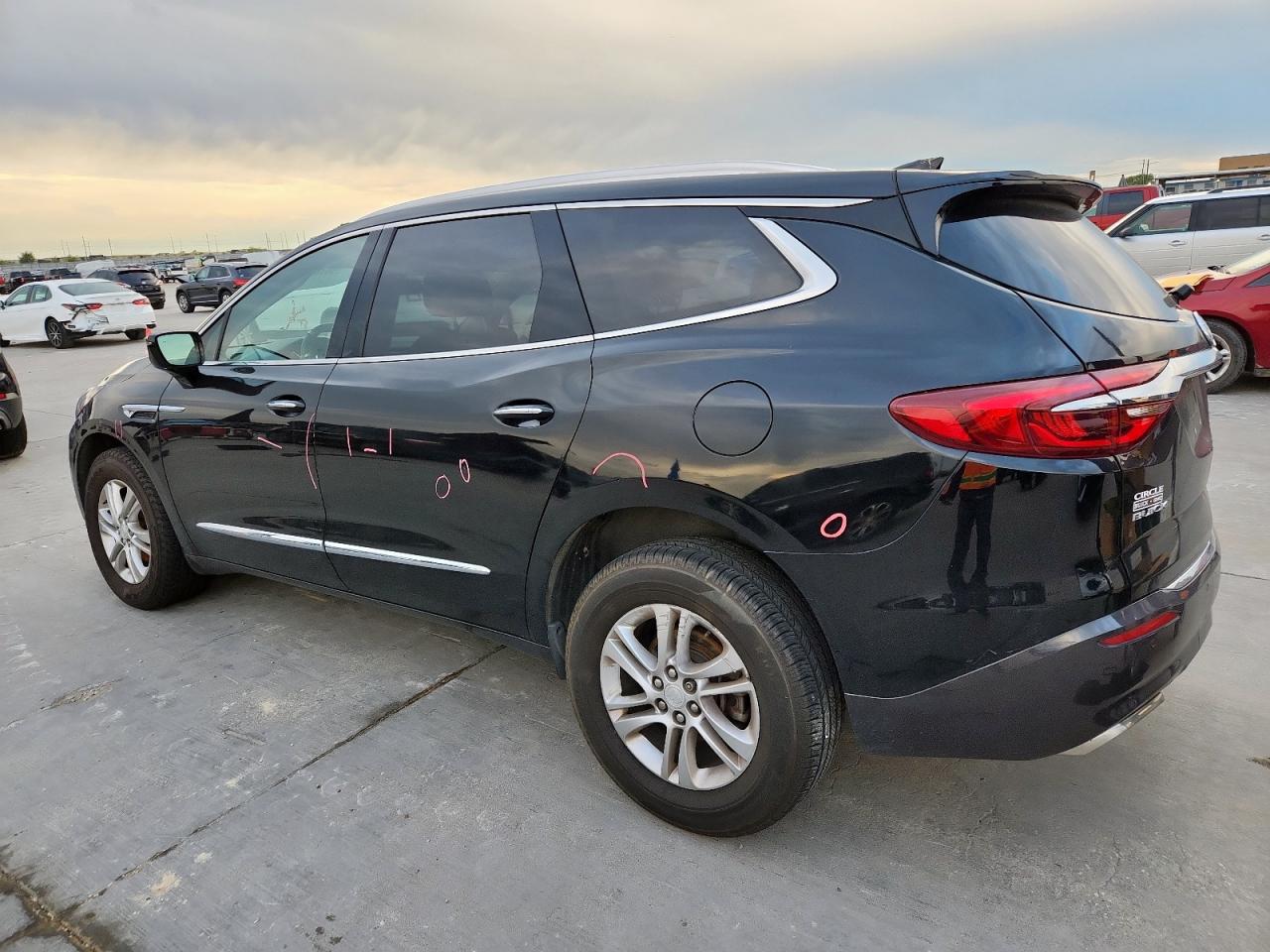 BUICK ENCLAVE ESSENCE