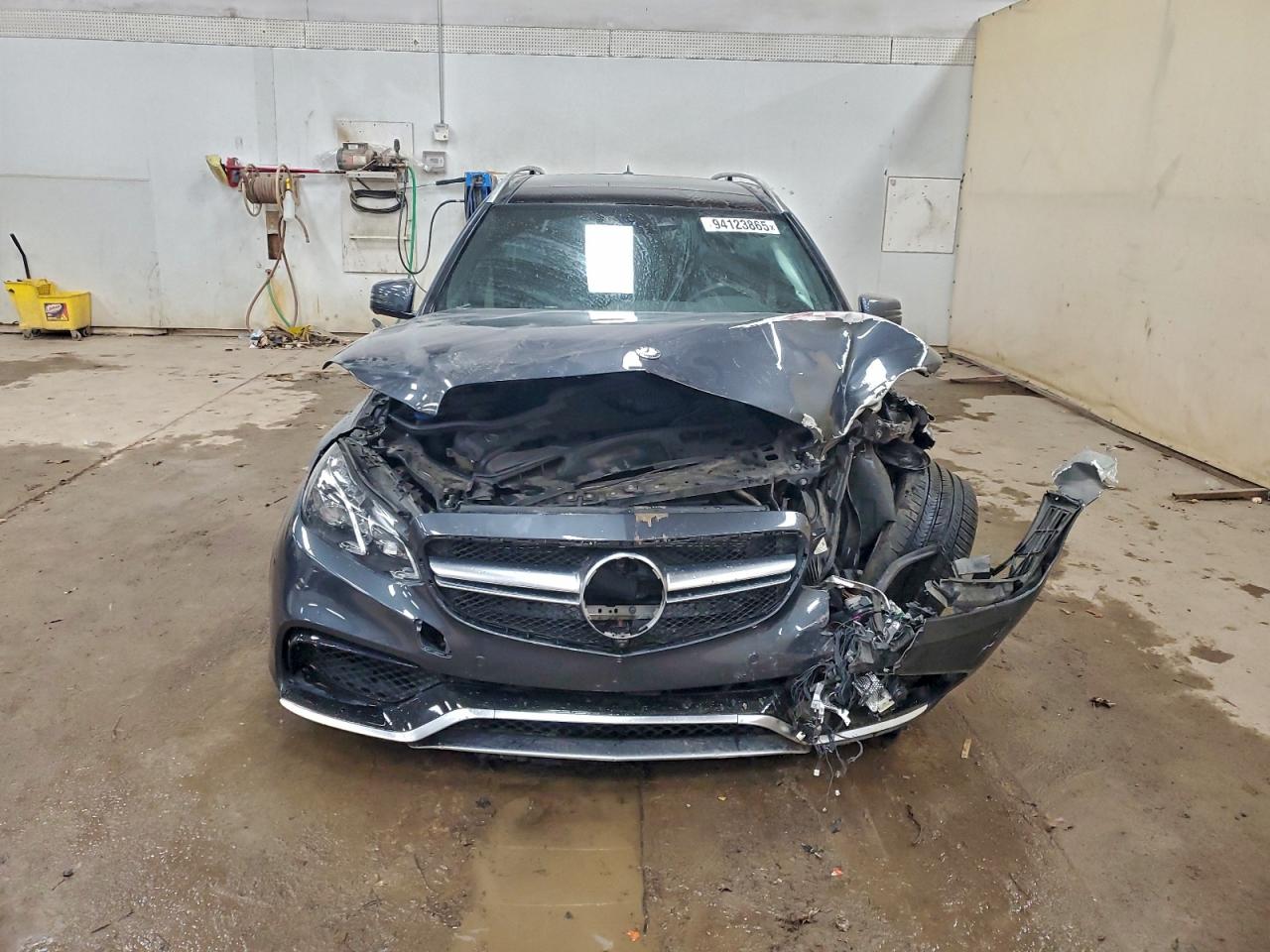 MERCEDES-BENZ E-CLASS 63 AMG-S