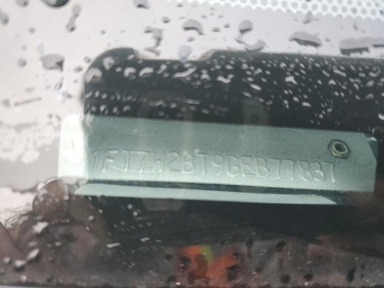 FORD F-250 SUPER DUTY