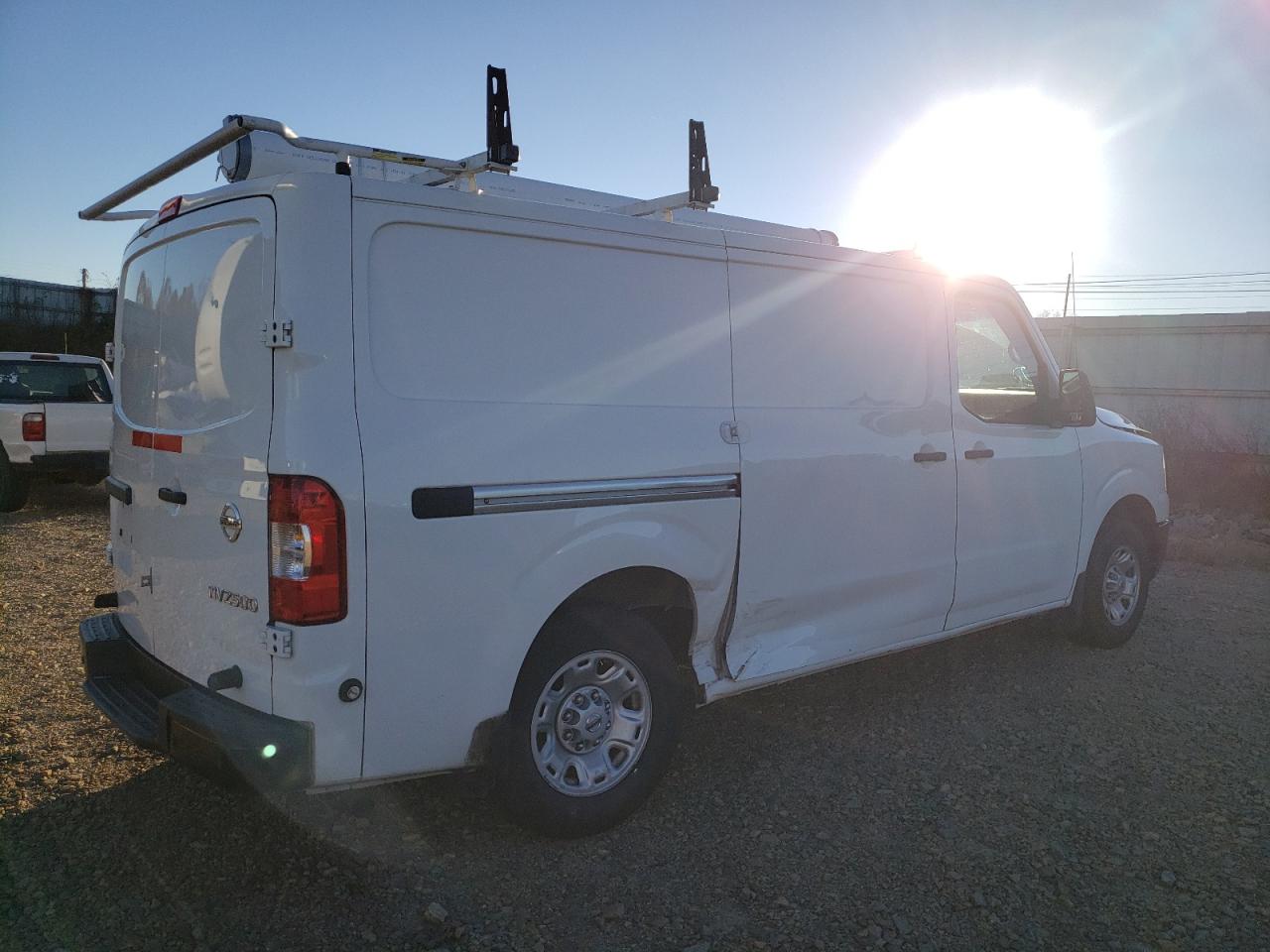 NISSAN NV2500 2500 S