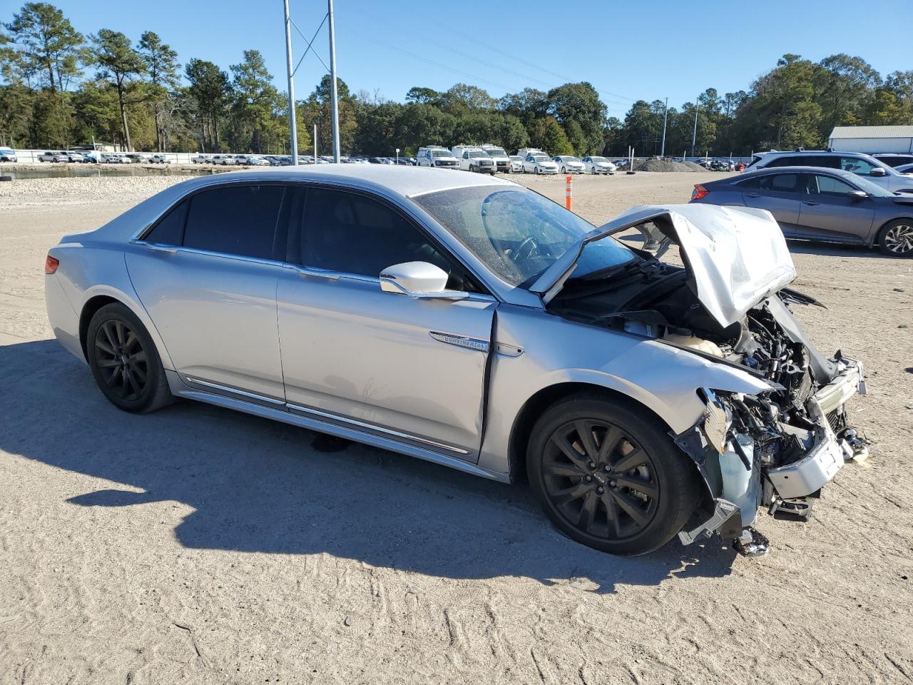 LINCOLN CONTINENTAL PREMIERE