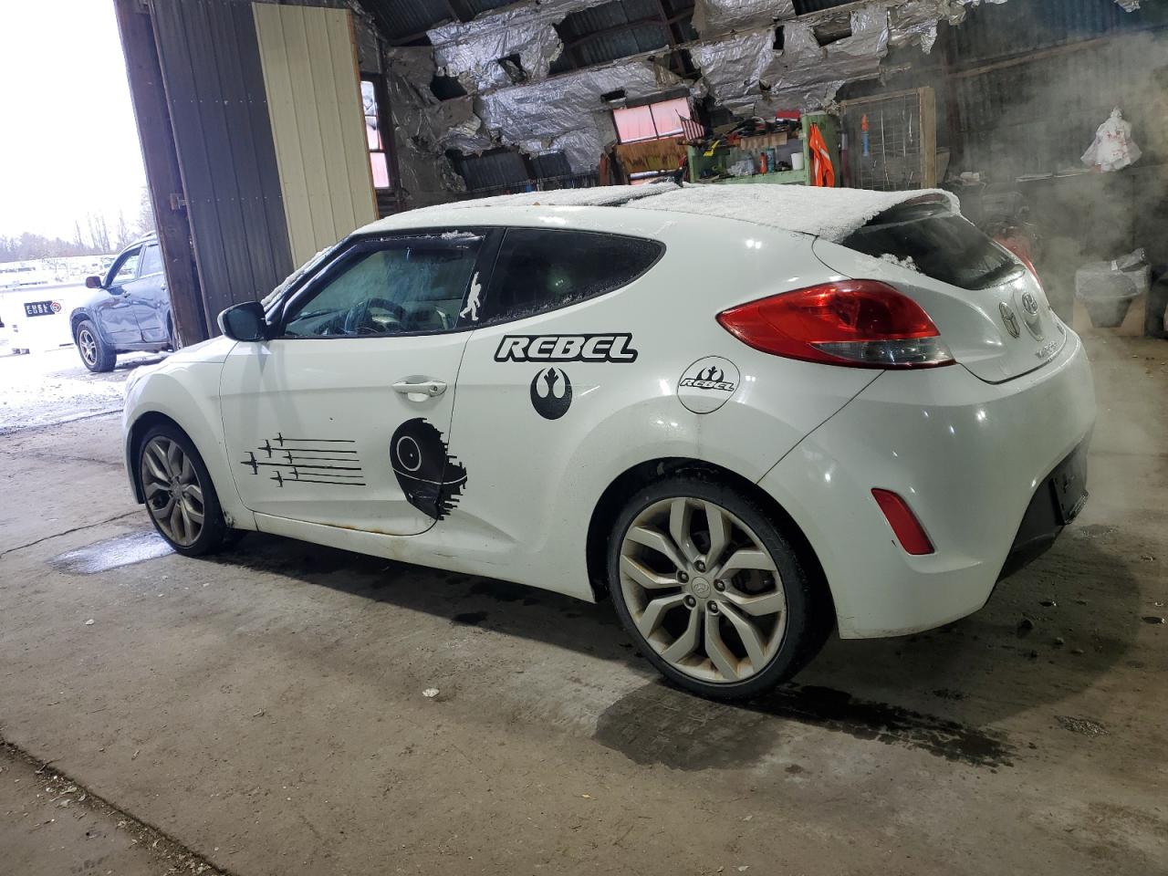 HYUNDAI VELOSTER