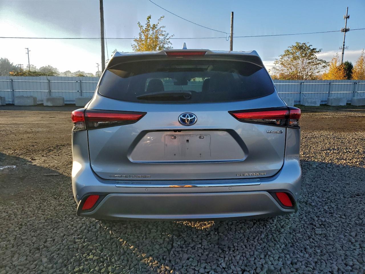 TOYOTA HIGHLANDER HYBRID PLATINUM