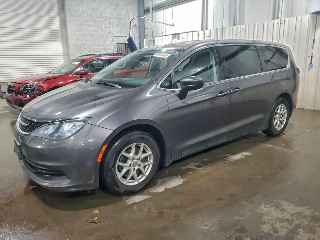 CHRYSLER PACIFICA TOURING