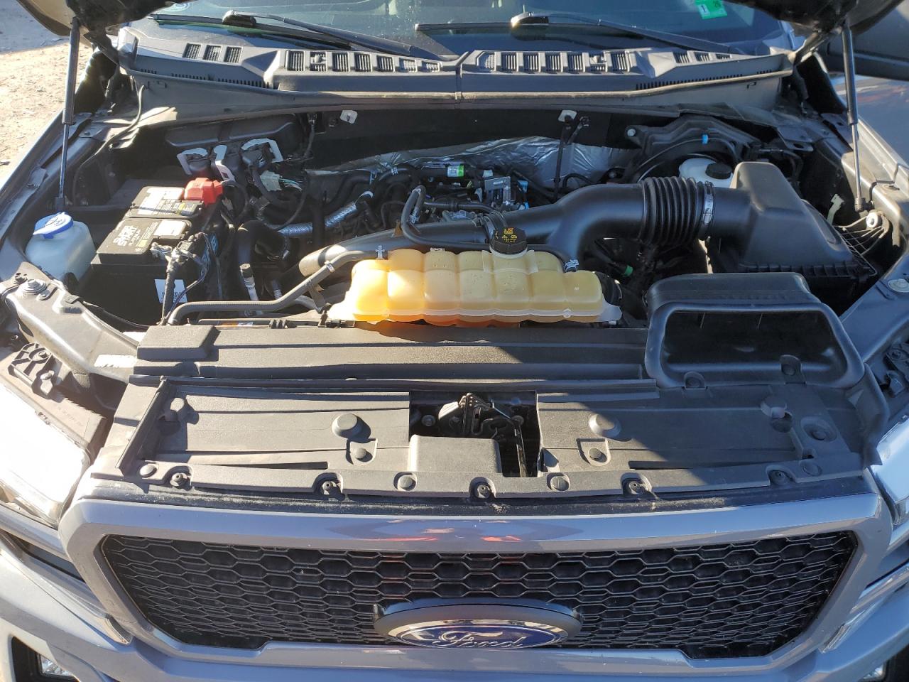 FORD F-150 SUPER CAB