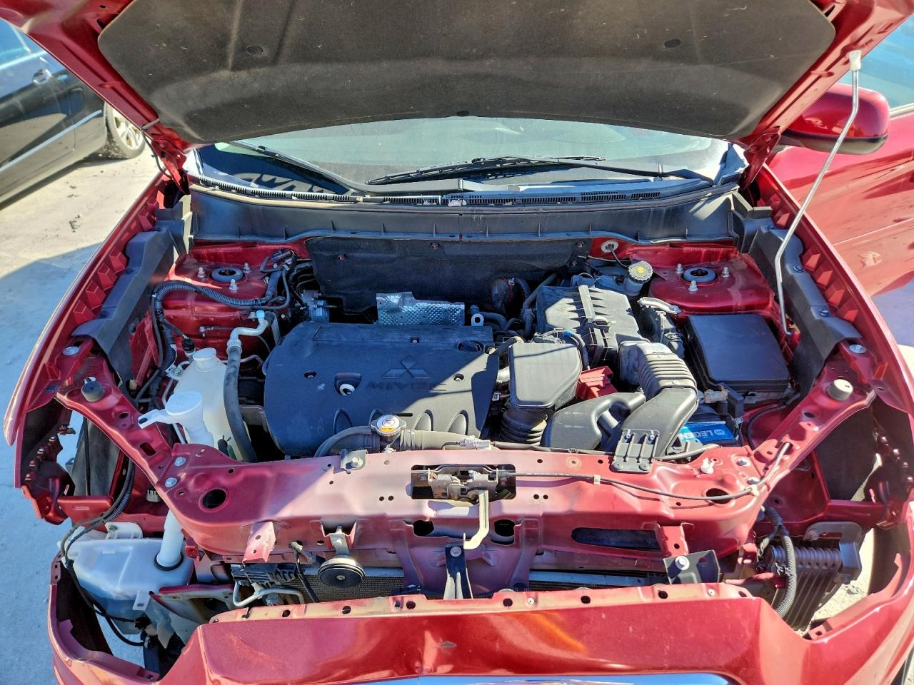 MITSUBISHI OUTLANDER ES