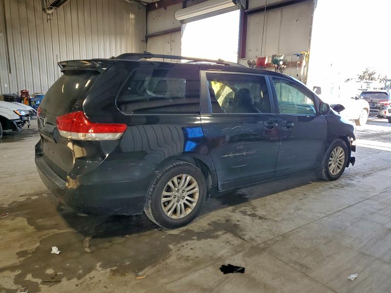2012 TOYOTA SIENNA XLE #3302699079