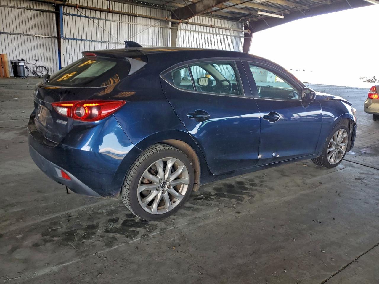 MAZDA 3 TOURING