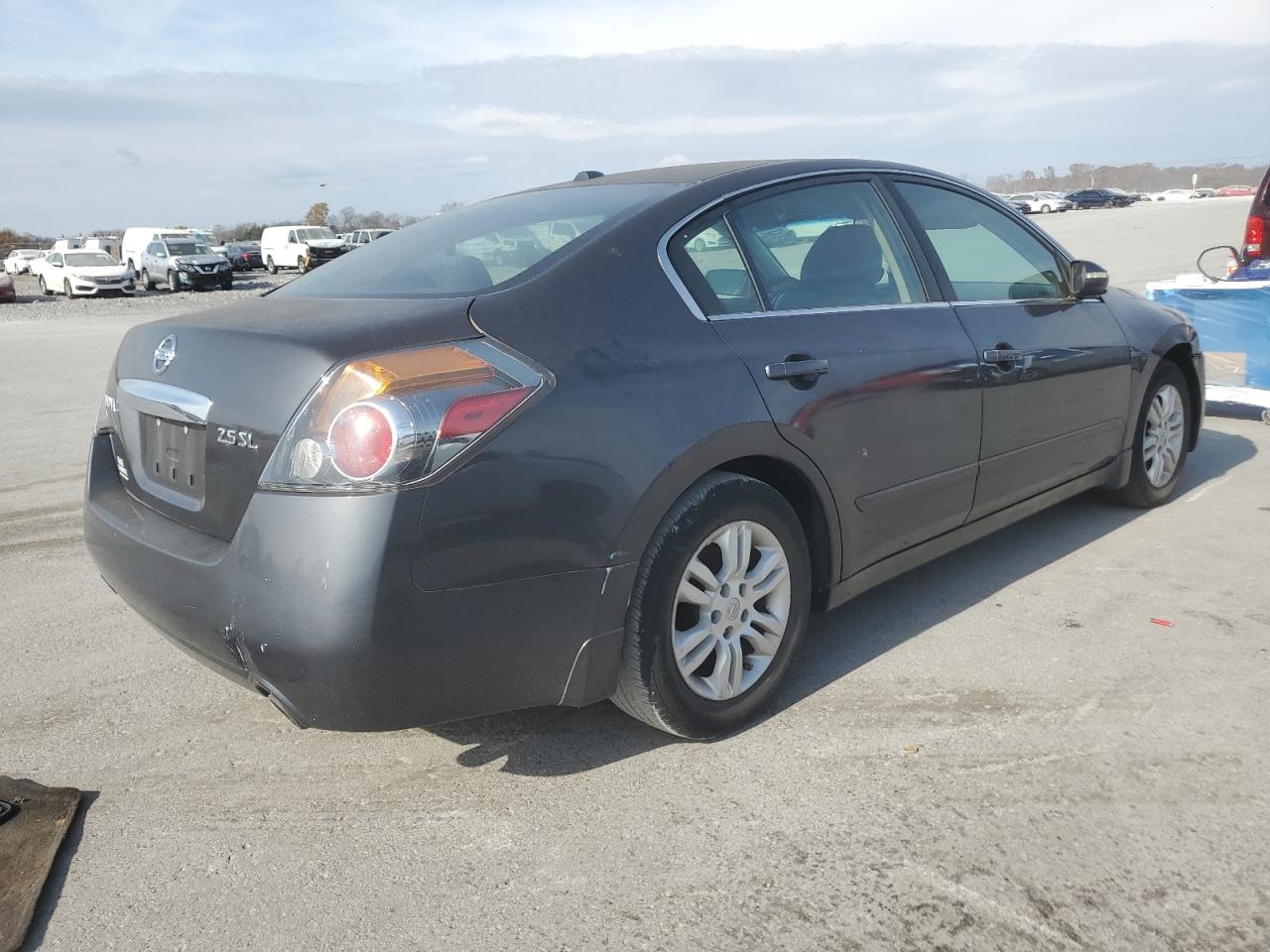 NISSAN ALTIMA BASE