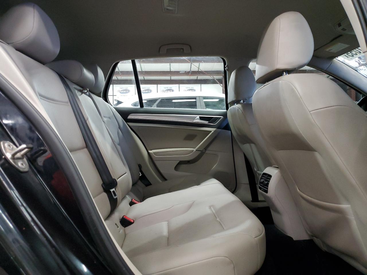 VOLKSWAGEN E-GOLF SEL PREMIUM