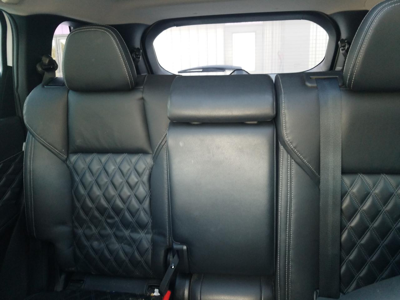 MITSUBISHI OUTLANDER SEL