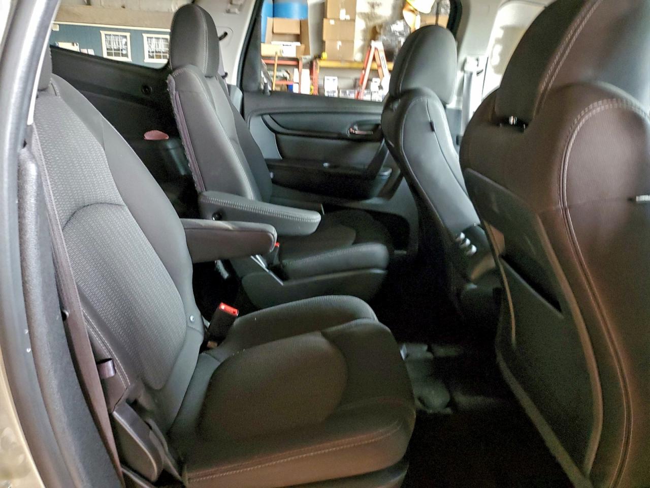 Lot #3317060984 2015 CHEVROLET TRAVERSE L