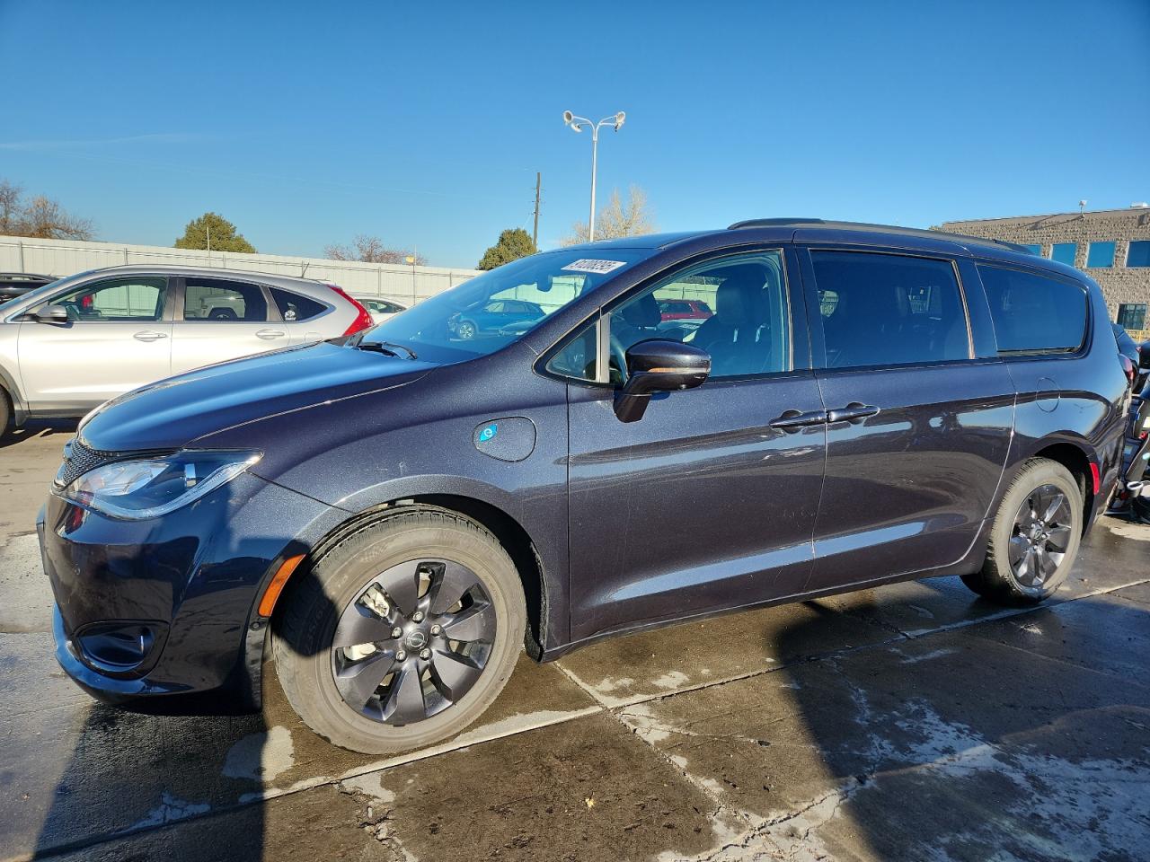 CHRYSLER PACIFICA HYBRID LIMITED