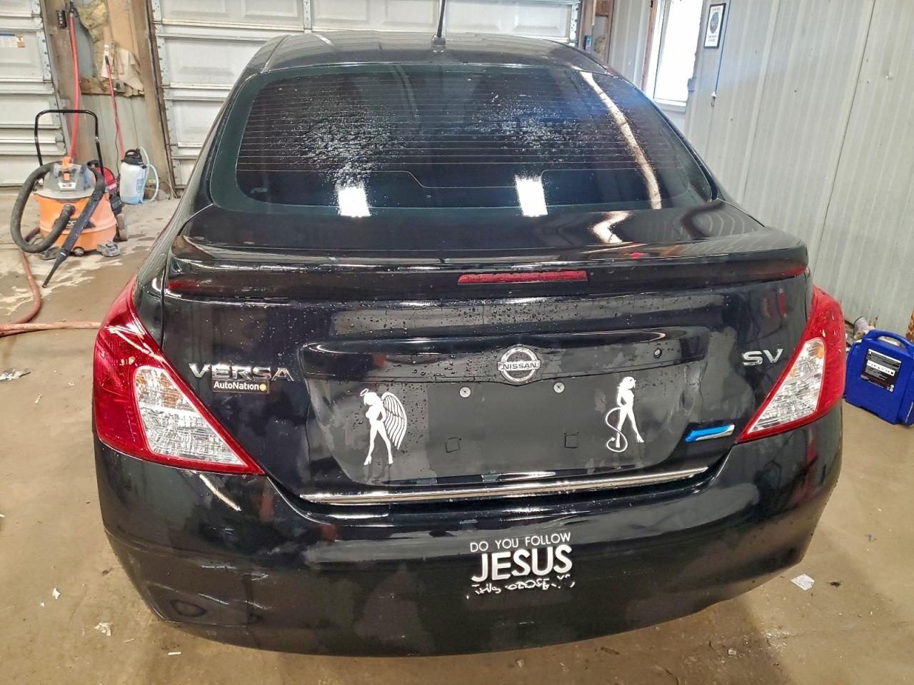 NISSAN VERSA S
