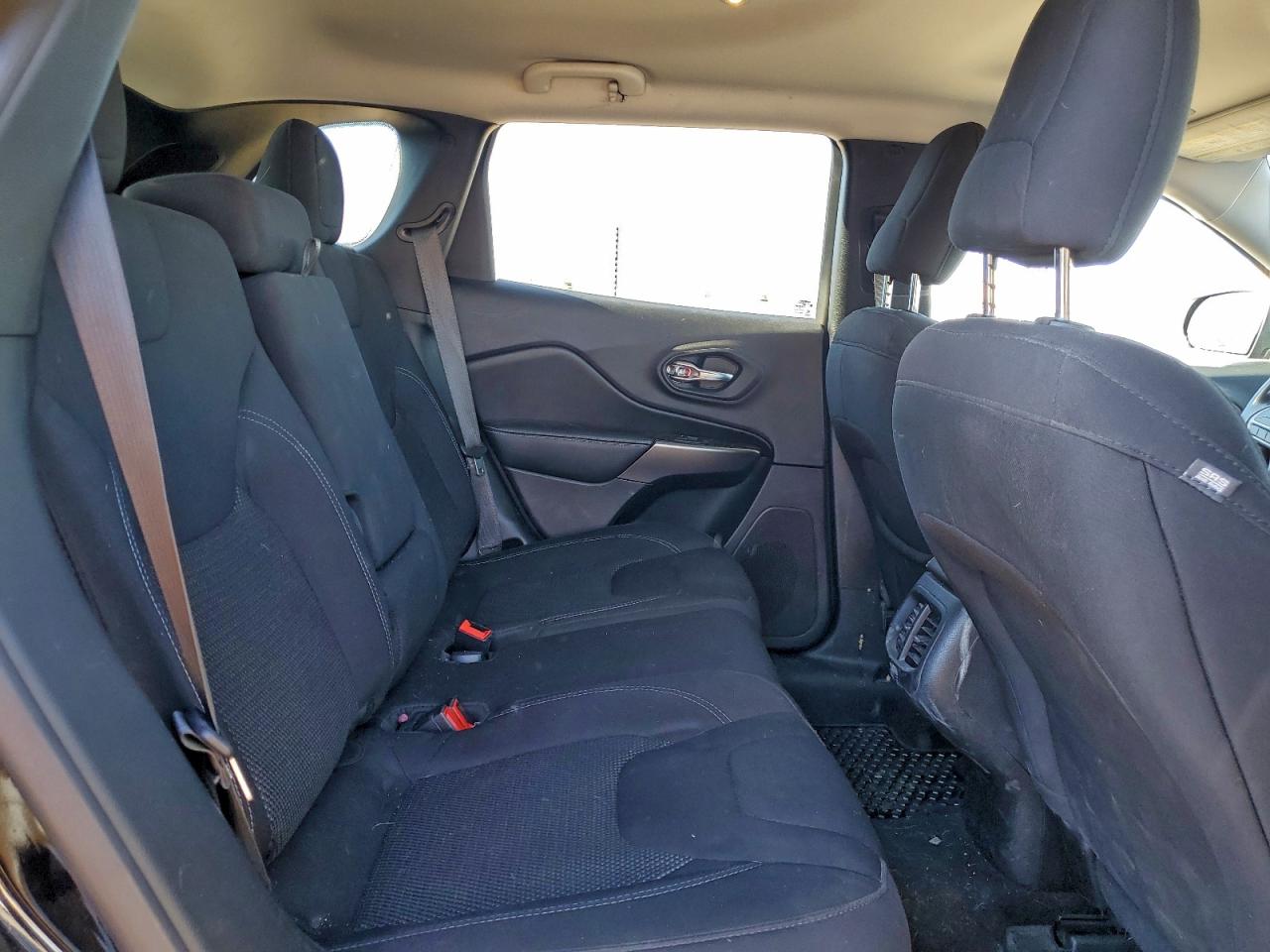 JEEP GRAND CHEROKEE LATITUDE