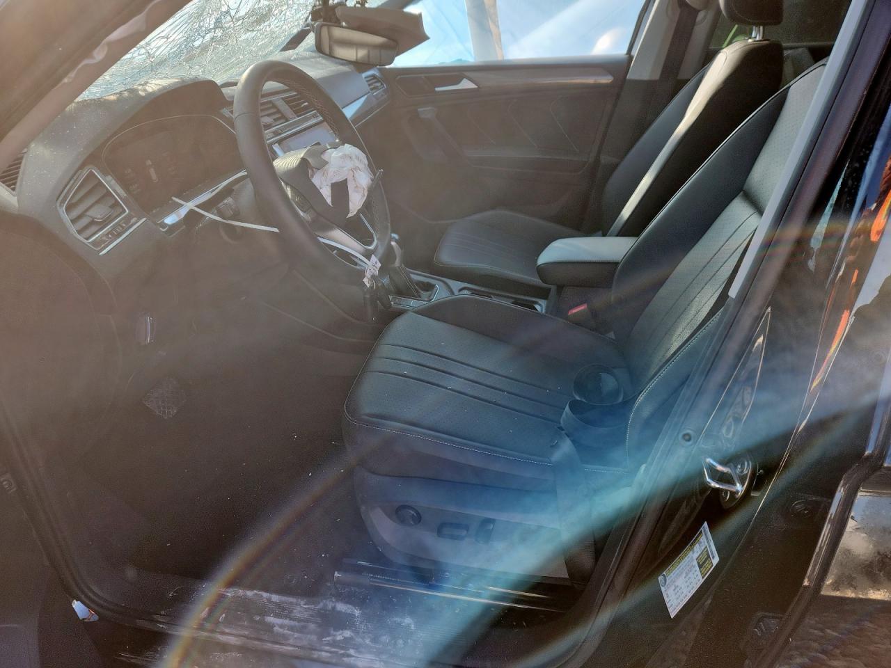 VOLKSWAGEN TIGUAN SE