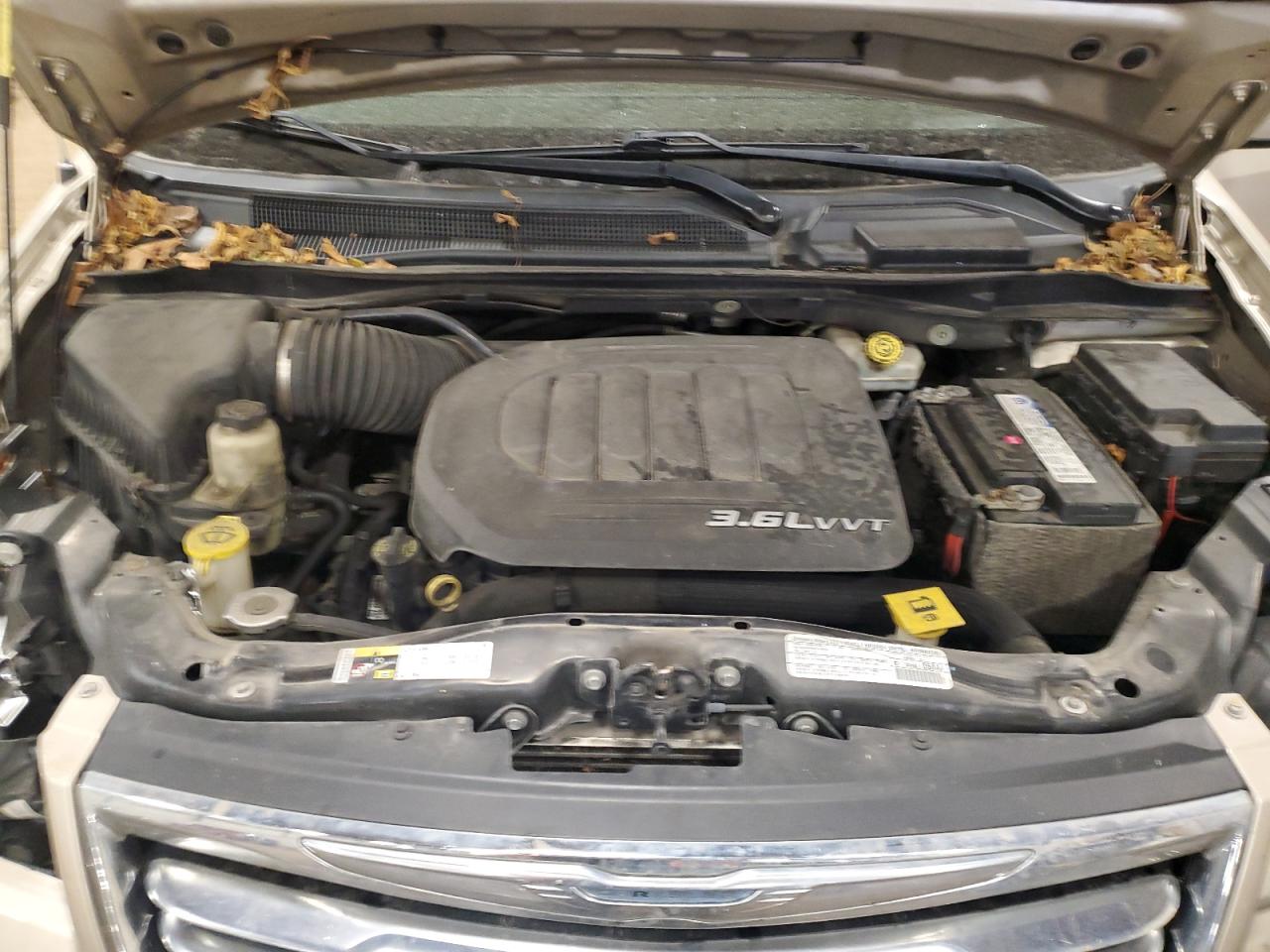 CHRYSLER TOWN & COUNTRY TOURING