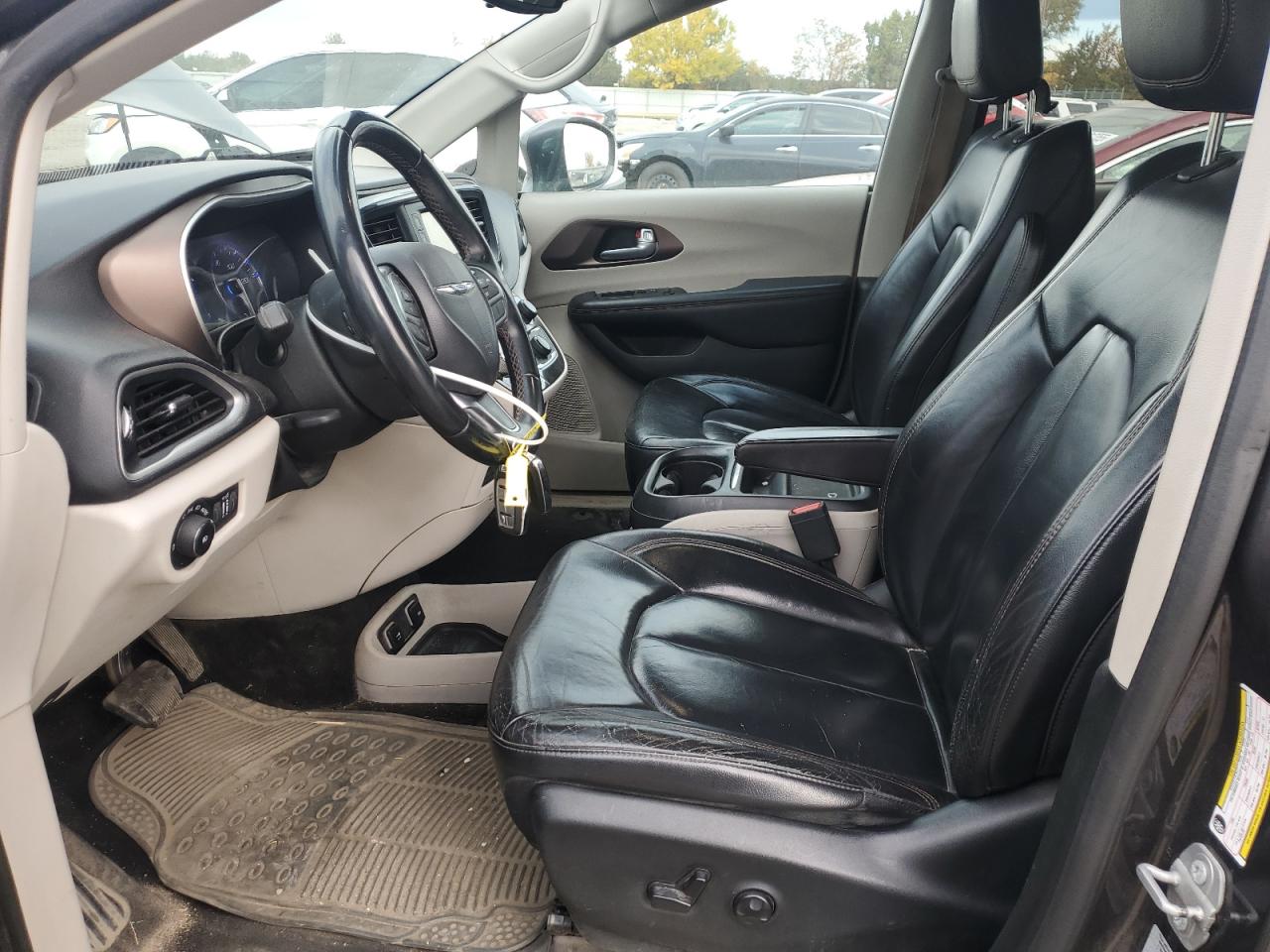 CHRYSLER PACIFICA TOURING L