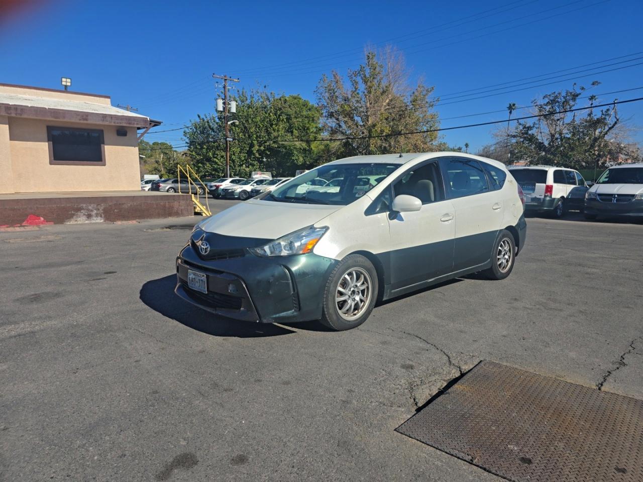 TOYOTA PRIUS V