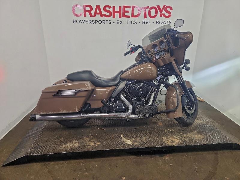 HARLEY-DAVIDSON FLHTP POLI