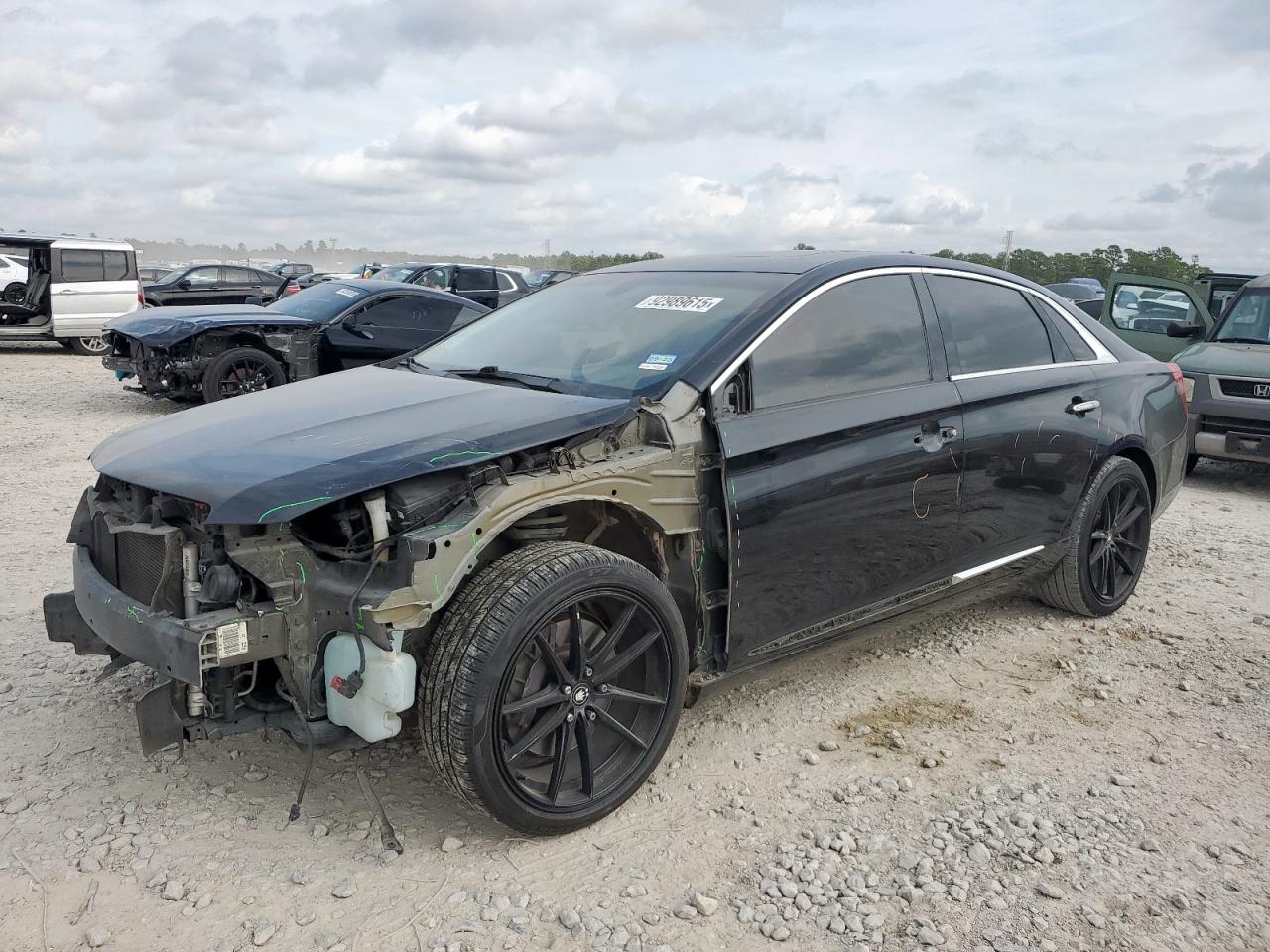 CADILLAC XTS LUXURY COLLECTION