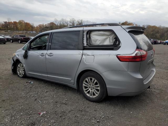 2015 TOYOTA SIENNA XLE #3308373296