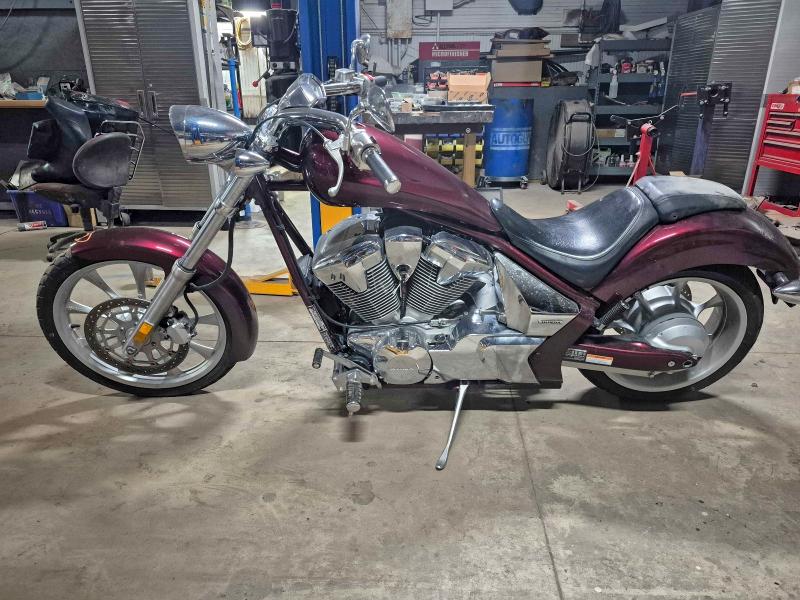2010 HONDA VT1300 CX #3296921819