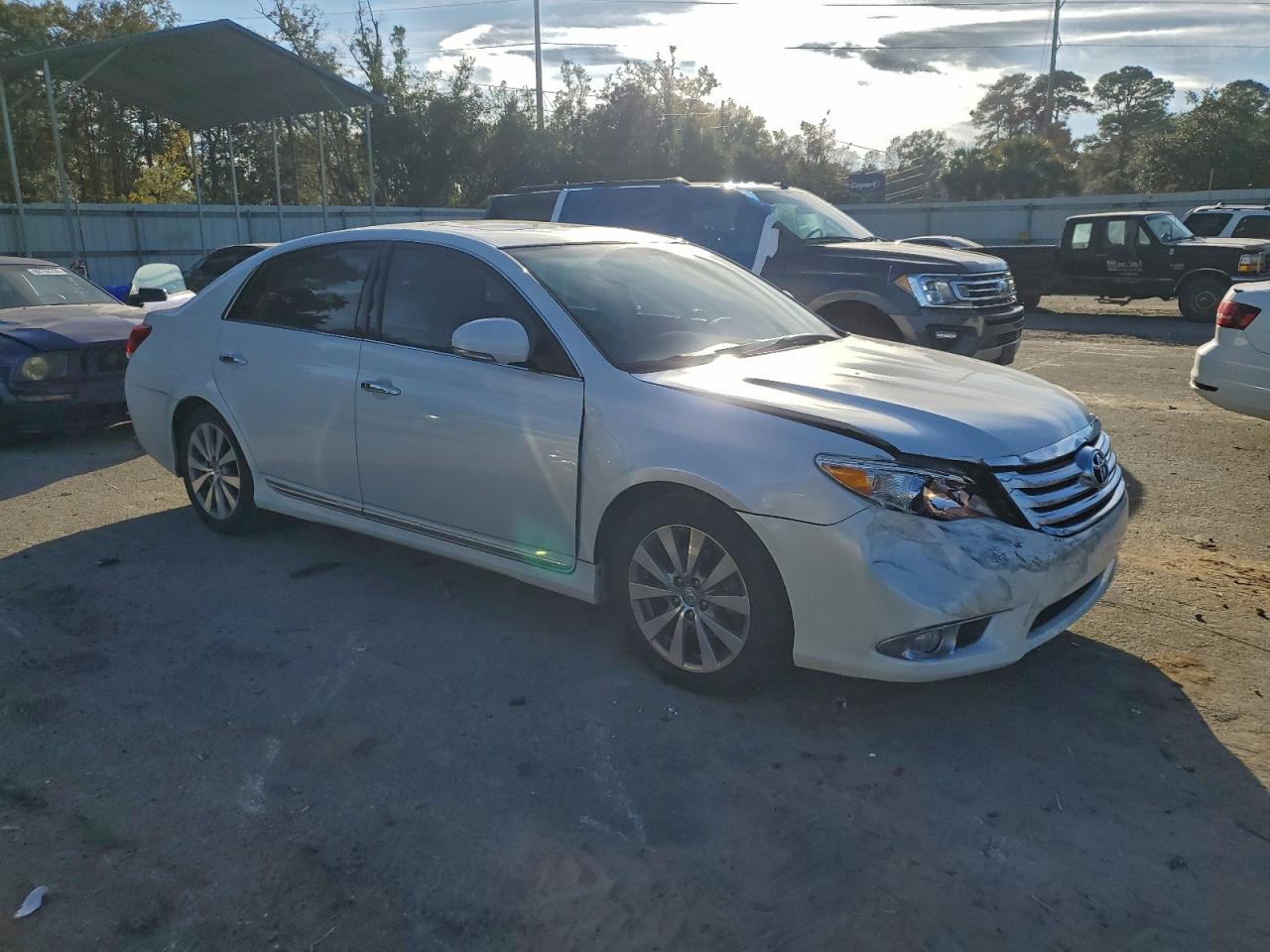 TOYOTA AVALON BASE