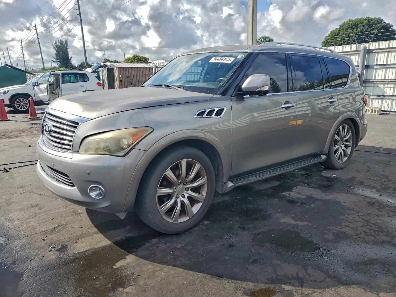 INFINITI QX80