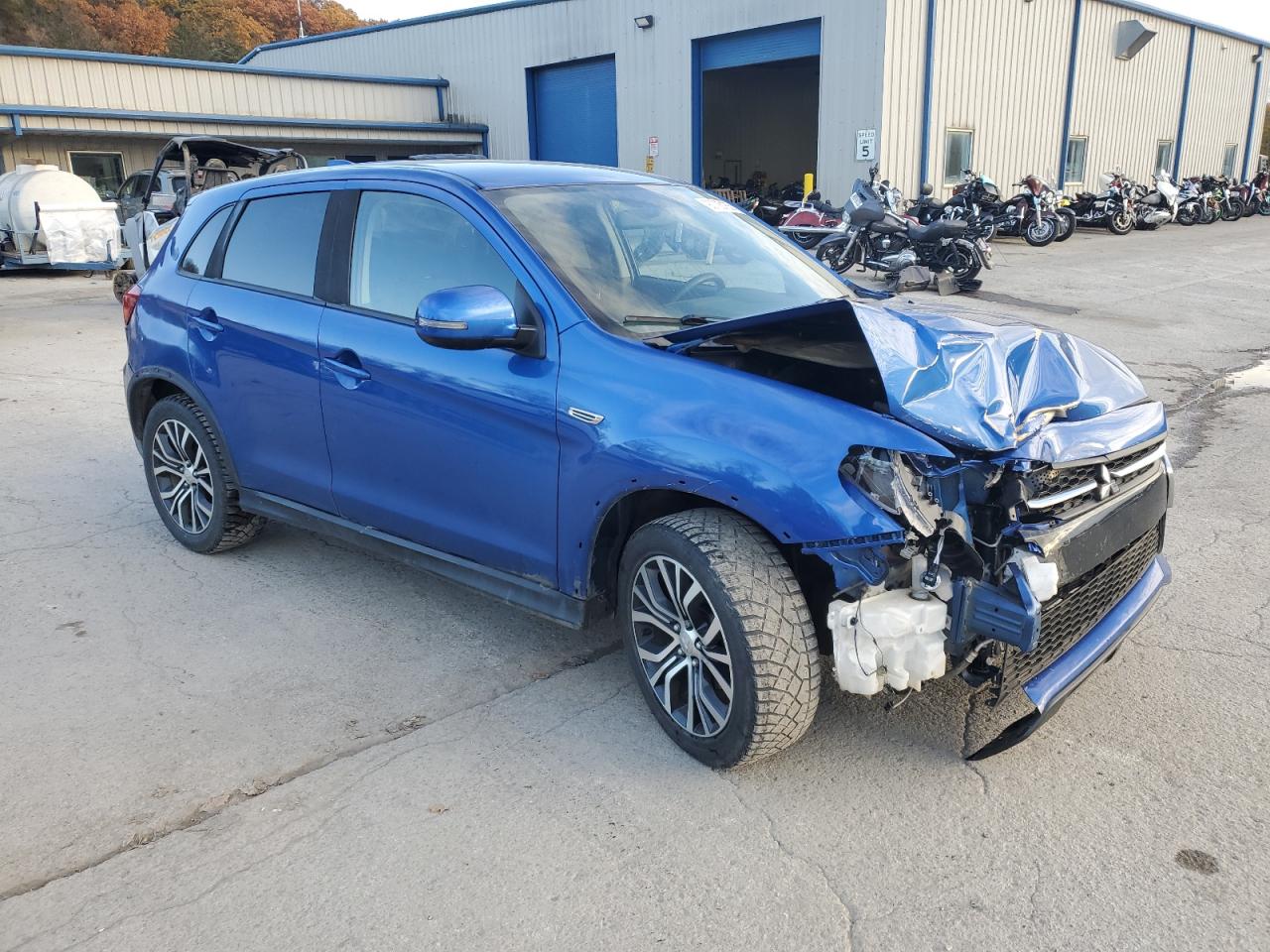 MITSUBISHI OUTLANDER ES