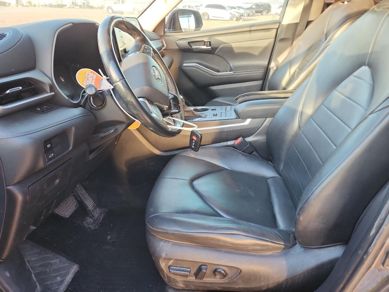 TOYOTA HIGHLANDER XLE