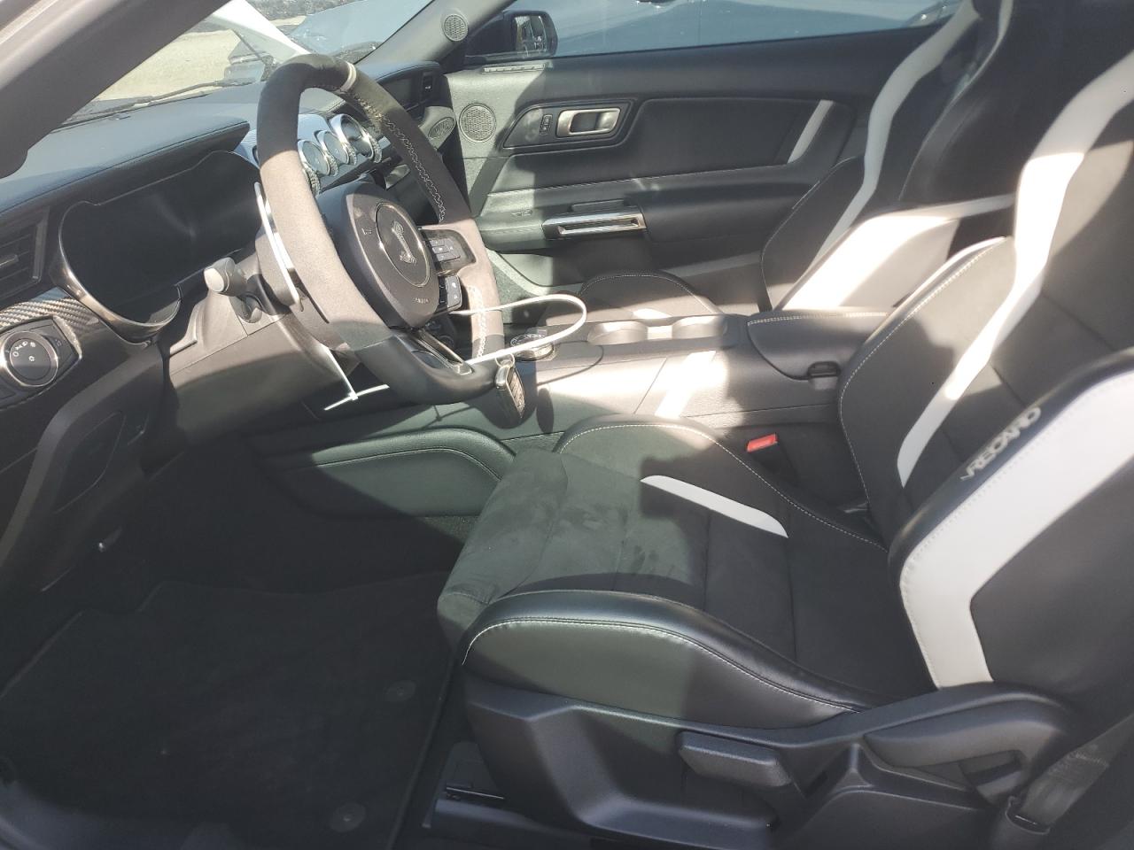 FORD MUSTANG SHELBY GT500