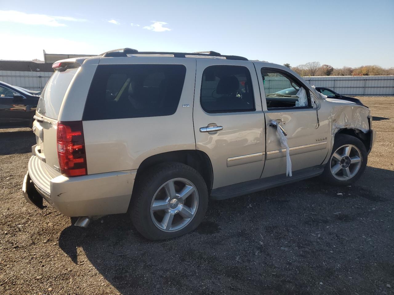 CHEVROLET TAHOE K1500 LTZ