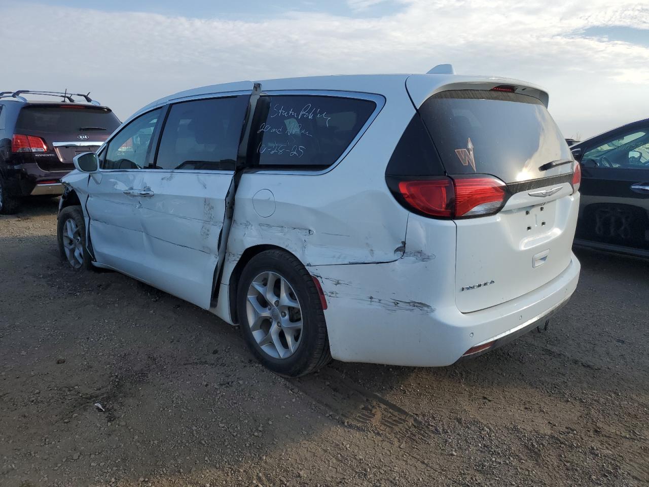 CHRYSLER PACIFICA TOURING PLUS