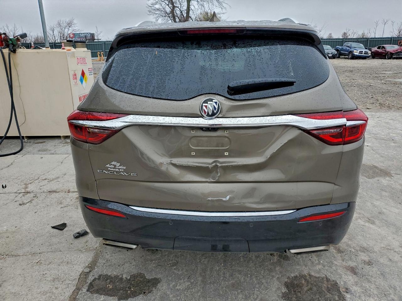 BUICK ENCLAVE ESSENCE
