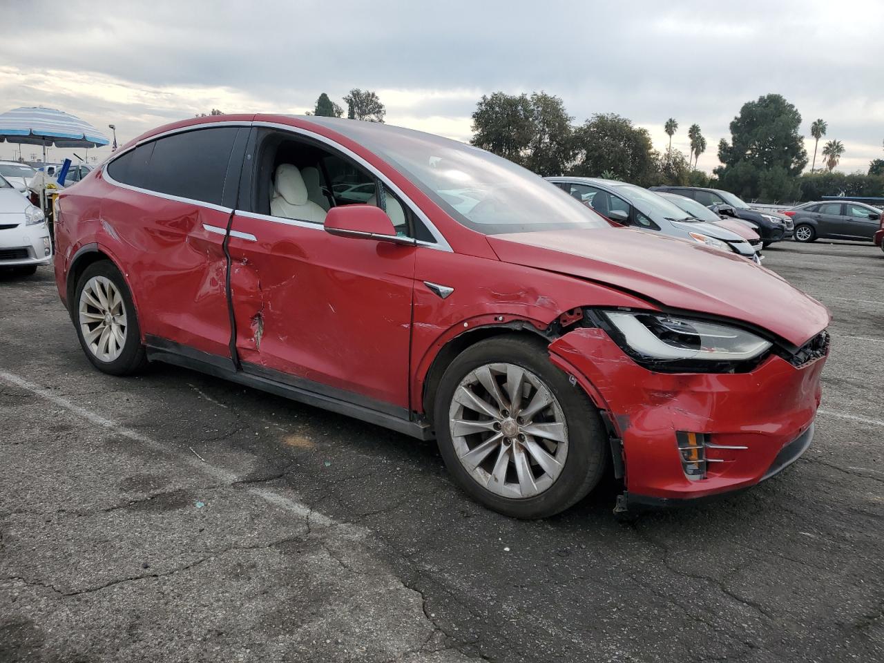 TESLA MODEL X