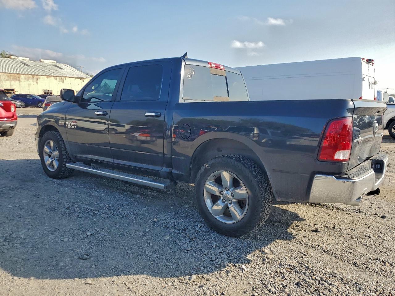 RAM 1500 SLT