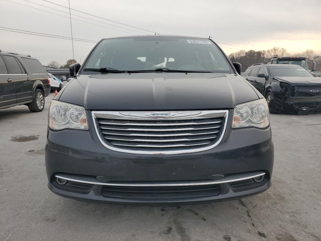 CHRYSLER TOWN & COUNTRY TOURING