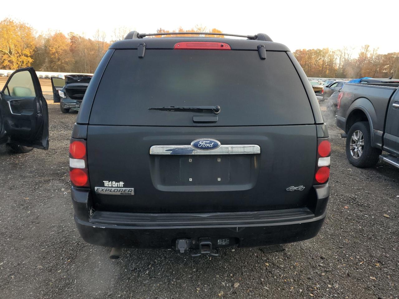 FORD EXPLORER LIMITED
