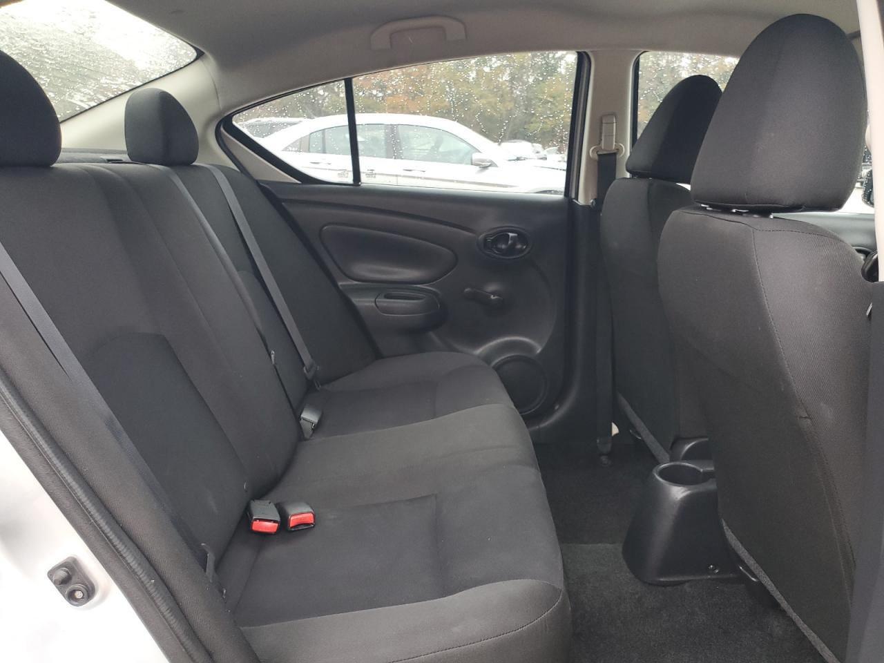 NISSAN VERSA S