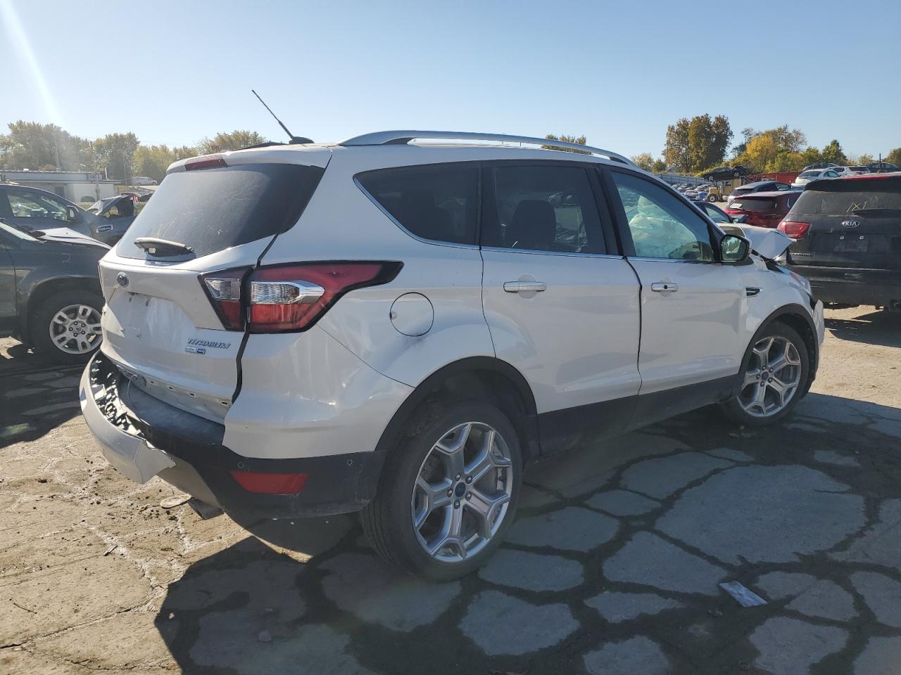 FORD ESCAPE TITANIUM